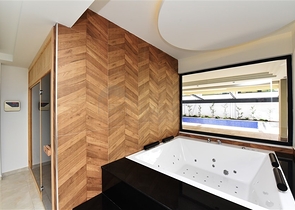 ضمن مجمع فاخر -في موقع استراتيجي - شقة 2 غرفة وصالة -  مركز الانيا 