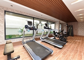 ضمن مجمع فاخر -في موقع استراتيجي - شقة 2 غرفة وصالة -  مركز الانيا 