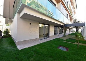 ضمن مجمع فاخر -في موقع استراتيجي - شقة 2 غرفة وصالة -  مركز الانيا 