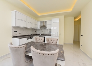 ضمن مجمع فاخر -في موقع استراتيجي - شقة 2 غرفة وصالة -  مركز الانيا 