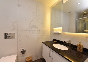 ضمن مجمع فاخر -في موقع استراتيجي - شقة 2 غرفة وصالة -  مركز الانيا 