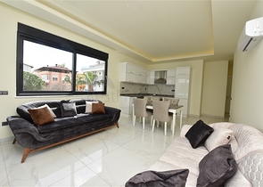 ضمن مجمع فاخر -في موقع استراتيجي - شقة 2 غرفة وصالة -  مركز الانيا 