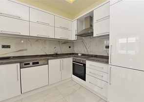 ضمن مجمع فاخر -في موقع استراتيجي - شقة 2 غرفة وصالة -  مركز الانيا 