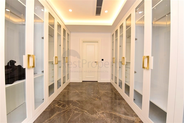 للباحثين عن التميز والفخامة - فيلا قيد الانشاء بموقع ومواصفات عالية - في كارجي جاك / الانيا 