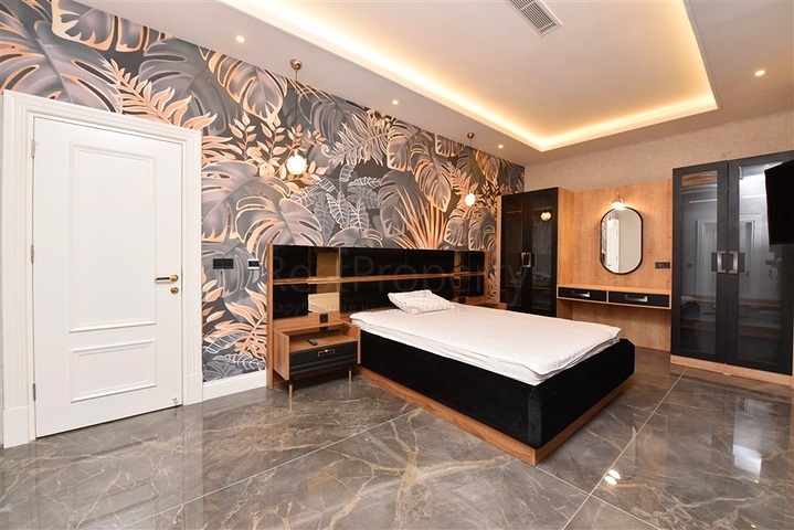 للباحثين عن التميز والفخامة - فيلا قيد الانشاء بموقع ومواصفات عالية - في كارجي جاك / الانيا 