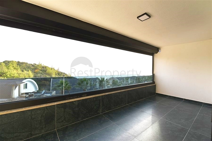 للباحثين عن التميز والفخامة - فيلا قيد الانشاء بموقع ومواصفات عالية - في كارجي جاك / الانيا 