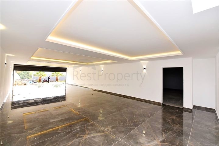 للباحثين عن التميز والفخامة - فيلا قيد الانشاء بموقع ومواصفات عالية - في كارجي جاك / الانيا 