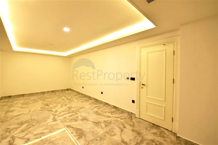 للباحثين عن التميز والفخامة - فيلا قيد الانشاء بموقع ومواصفات عالية - في كارجي جاك / الانيا 