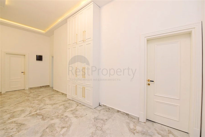 للباحثين عن التميز والفخامة - فيلا قيد الانشاء بموقع ومواصفات عالية - في كارجي جاك / الانيا 