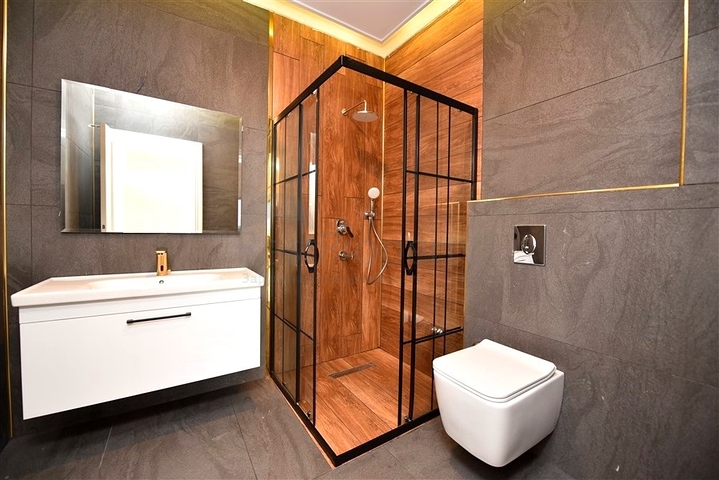 للباحثين عن التميز والفخامة - فيلا قيد الانشاء بموقع ومواصفات عالية - في كارجي جاك / الانيا 