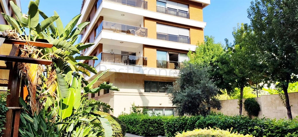 شقة مريحة 4 + 1 في أونجالي أنطاليا