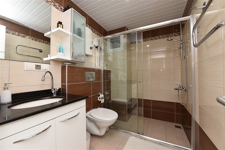 مناسب للعطلات - استديو مفروش وبتصميم انيق - ضمن مجمع يضم كافة الخدمات في افسلار / الانيا 