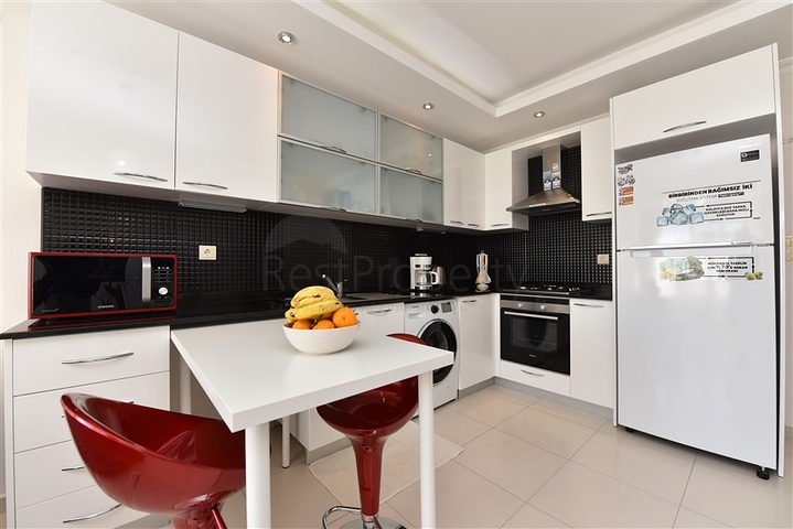 مناسب للعطلات - استديو مفروش وبتصميم انيق - ضمن مجمع يضم كافة الخدمات في افسلار / الانيا 