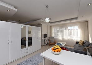 مناسب للعطلات - استديو مفروش وبتصميم انيق - ضمن مجمع يضم كافة الخدمات في افسلار / الانيا 