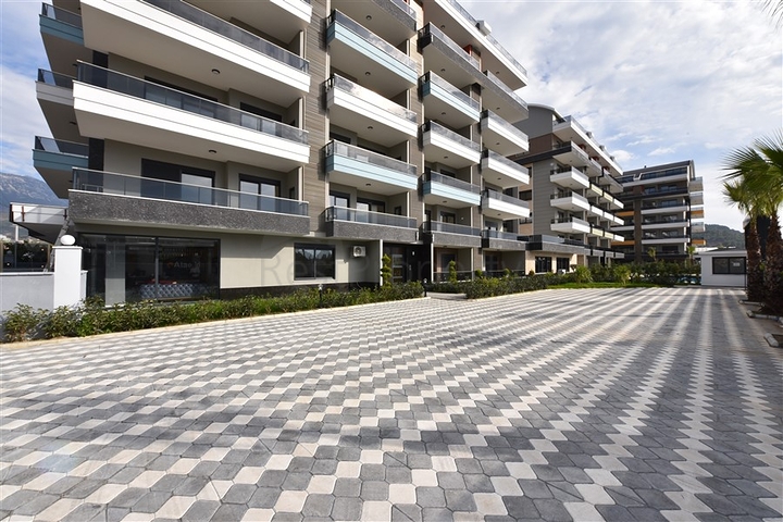 شقة غرفة وصالة قريبة من البحر - ضمن مجمع سكني حديث فاخر - في كارجي جاك / الانيا 