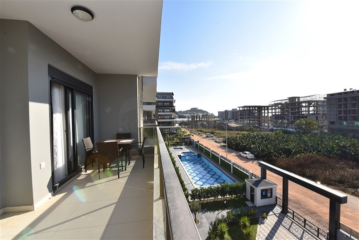 شقة غرفة وصالة قريبة من البحر - ضمن مجمع سكني حديث فاخر - في كارجي جاك / الانيا 