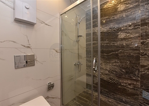 شقة غرفة وصالة قريبة من البحر - ضمن مجمع سكني حديث فاخر - في كارجي جاك / الانيا 