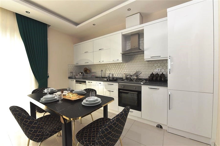 ضمن مجمع سكني حديث - قريب من البحر - شقة غرفتين وصالة في منطقة كارجي جاك / الانيا 