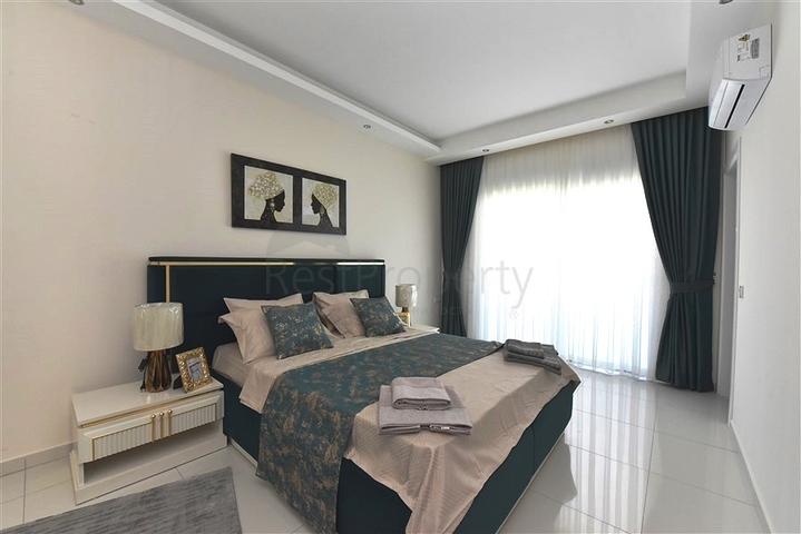 ضمن مجمع سكني حديث - قريب من البحر - شقة غرفتين وصالة في منطقة كارجي جاك / الانيا 