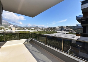 ضمن مجمع سكني حديث - قريب من البحر - شقة غرفتين وصالة في منطقة كارجي جاك / الانيا 