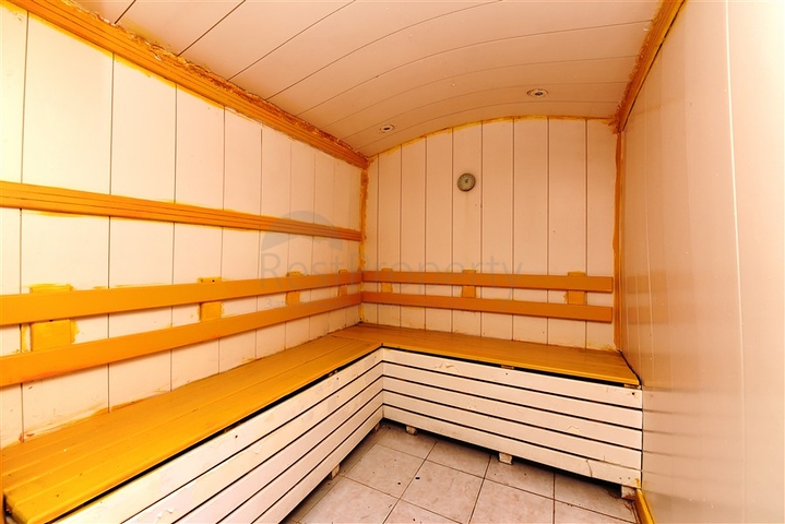 فندق للبيع - على البحر مباشرة - في مهموتلار / الانيا 