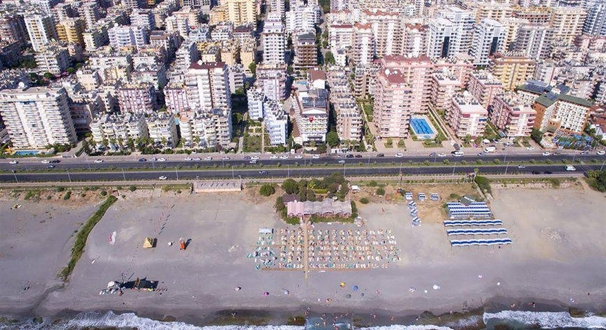 فندق للبيع - على البحر مباشرة - في مهموتلار / الانيا 