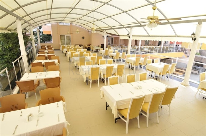 فندق للبيع - على البحر مباشرة - في مهموتلار / الانيا 