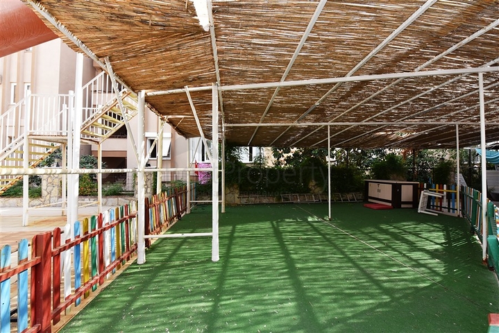 فندق للبيع - على البحر مباشرة - في مهموتلار / الانيا 