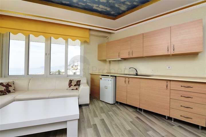 فندق للبيع - على البحر مباشرة - في مهموتلار / الانيا 