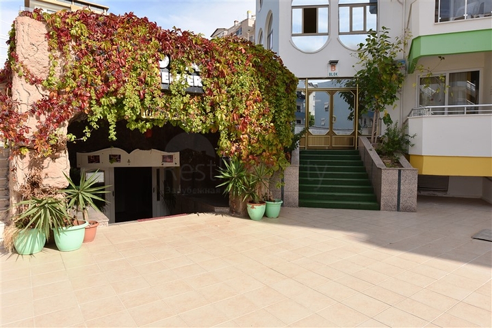 فندق للبيع - على البحر مباشرة - في مهموتلار / الانيا 