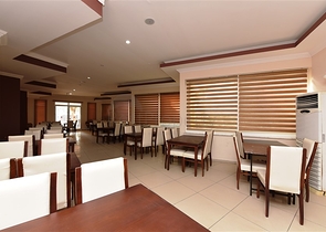 فندق للبيع - على البحر مباشرة - في مهموتلار / الانيا 