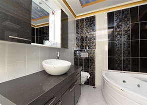 فندق للبيع - على البحر مباشرة - في مهموتلار / الانيا 