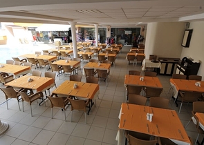 فندق للبيع - على البحر مباشرة - في مهموتلار / الانيا 