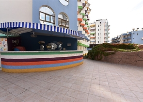 فندق للبيع - على البحر مباشرة - في مهموتلار / الانيا 