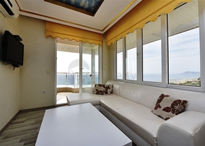 فندق للبيع - على البحر مباشرة - في مهموتلار / الانيا 