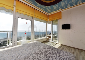 فندق للبيع - على البحر مباشرة - في مهموتلار / الانيا 