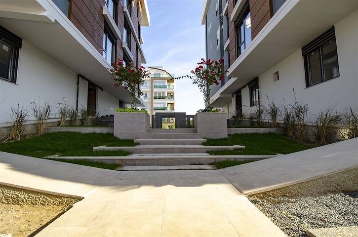 شقة بغرفة نوم واحدة مع أثاث في ليمان كونيالتي