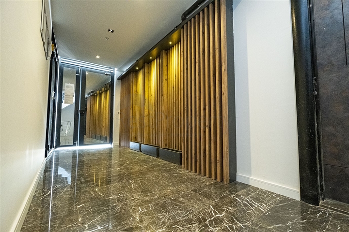 شقة بغرفة نوم واحدة مع أثاث في ليمان كونيالتي