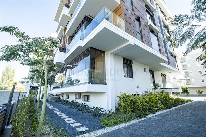 شقة بغرفة نوم واحدة مع أثاث في ليمان كونيالتي