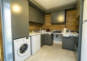 شقة بغرفة نوم واحدة مع أثاث في ليمان كونيالتي