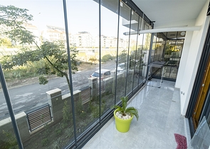 شقة بغرفة نوم واحدة مع أثاث في ليمان كونيالتي