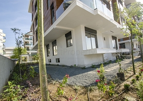 شقة بغرفة نوم واحدة مع أثاث في ليمان كونيالتي