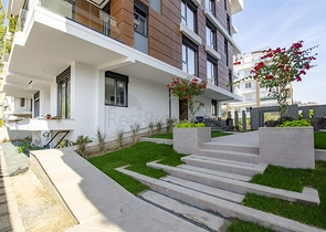 شقة بغرفة نوم واحدة مع أثاث في ليمان كونيالتي