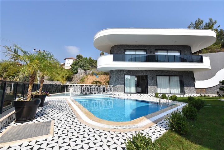 مناسبة للحصول على الجنسية التركية - تصميم عصري حديث -مجمع فلل  فاخرة في منطقة كارجي جاك /الانيا 