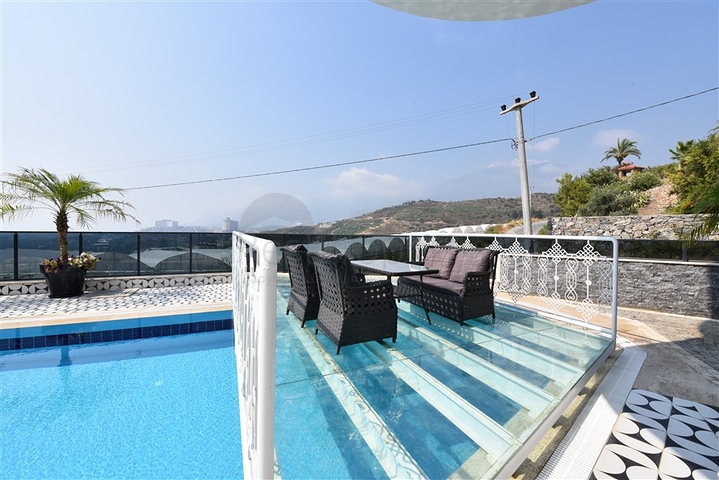 مناسبة للحصول على الجنسية التركية - تصميم عصري حديث -مجمع فلل  فاخرة في منطقة كارجي جاك /الانيا 