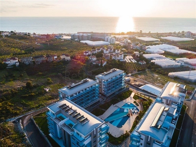 اطلالة بحر - مجمع فاخر - خدمات 5 نجوم - شقة 1+1 - في كارجي جاك / الانيا 