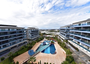 اطلالة بحر - مجمع فاخر - خدمات 5 نجوم - شقة 1+1 - في كارجي جاك / الانيا 