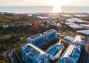 اطلالة بحر - مجمع فاخر - خدمات 5 نجوم - شقة 1+1 - في كارجي جاك / الانيا 