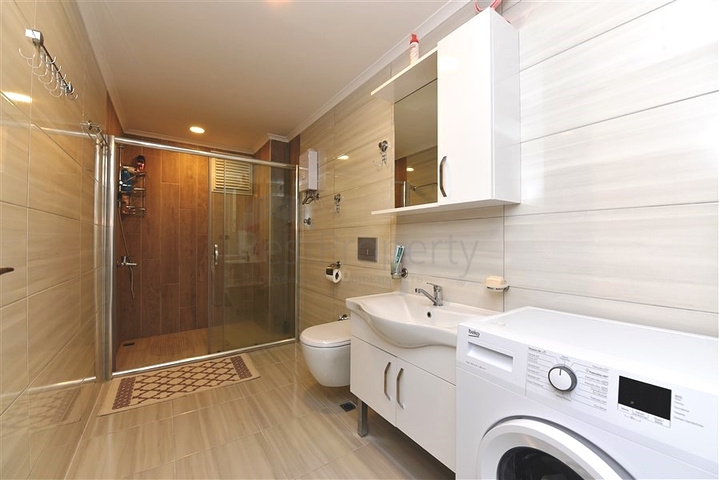 شقة سكنية فاخرة - 2  غرفة وصالة -مفروشة - ضمن مجمع سكني جديد -في مهموتلار / الانيا 