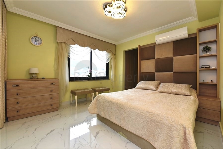 شقة سكنية فاخرة - 2  غرفة وصالة -مفروشة - ضمن مجمع سكني جديد -في مهموتلار / الانيا 